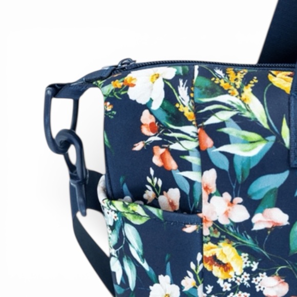 My Tagalongs Floral On The Move Commuter Tote Bag NWT - Picture 6 of 7